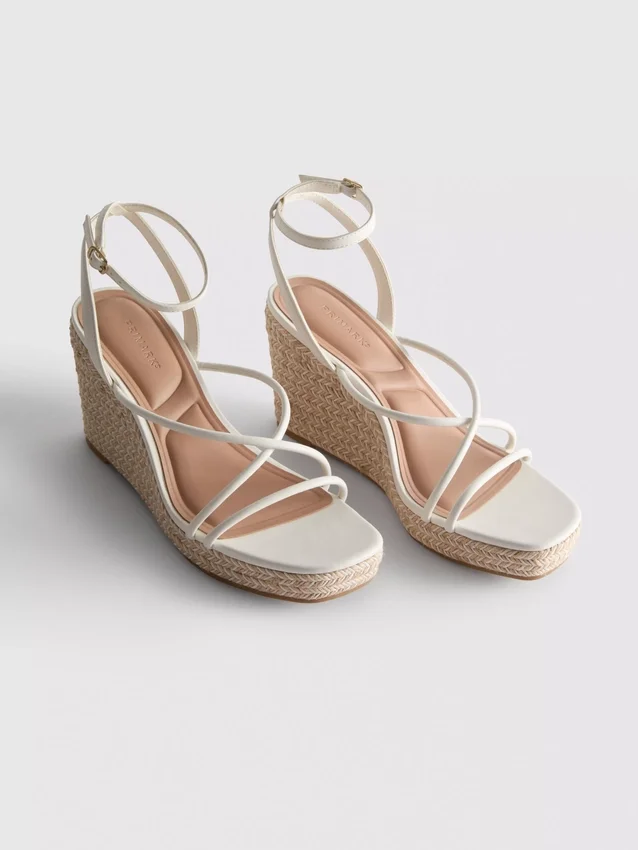Espadriller med remmer og kilehæl