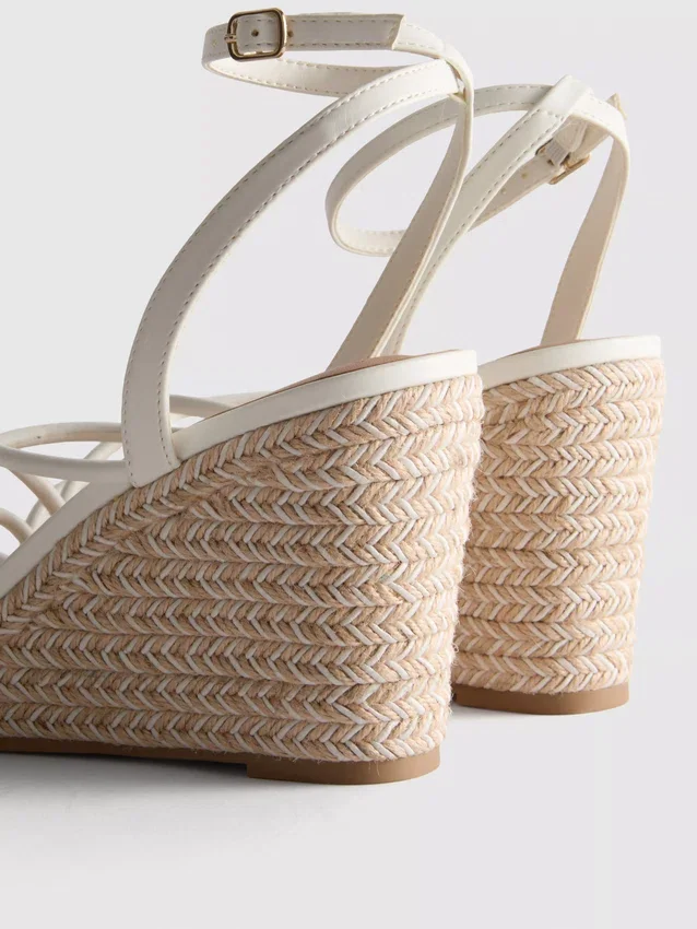 Espadriller med remmer og kilehæl