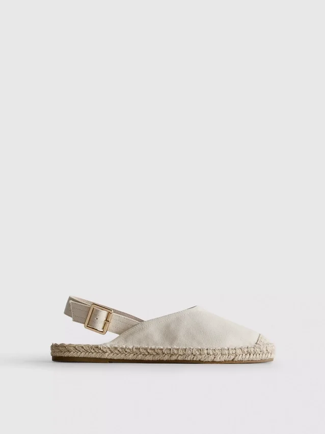 Espadrillesandaler med spenne bak