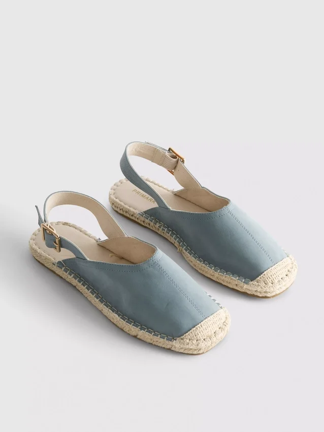 Espadrillesandaler med spenne bak
