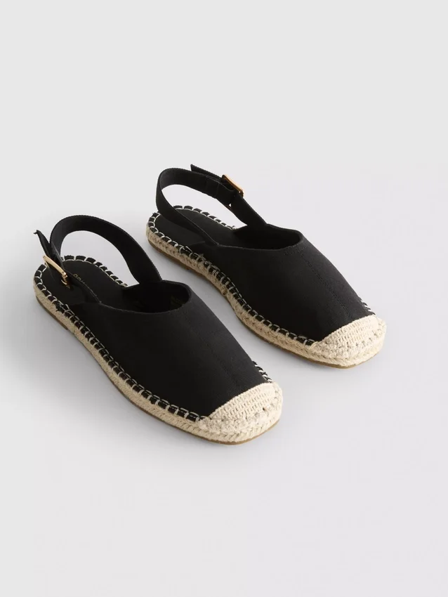 Espadrillesandaler med spenne bak