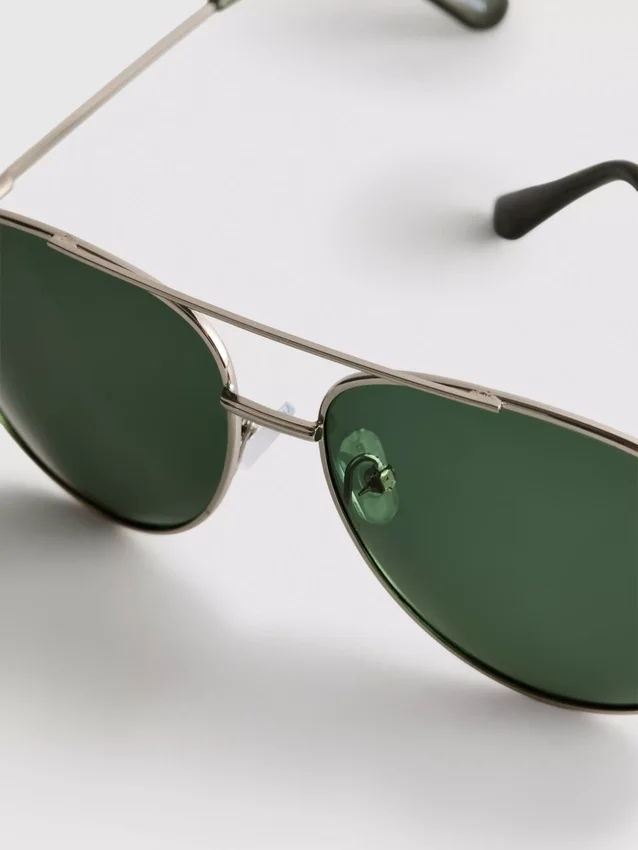 Fargede aviator-solbriller