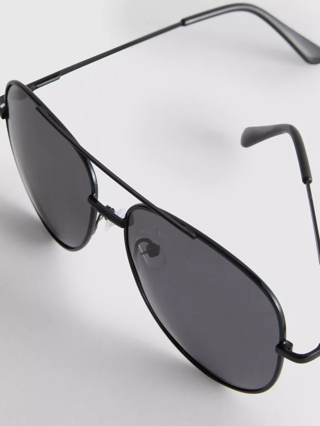 Fargede aviator-solbriller