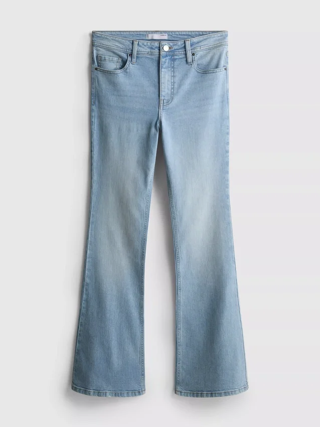 Flared-jeans i bomullsdenim med middels høy midje