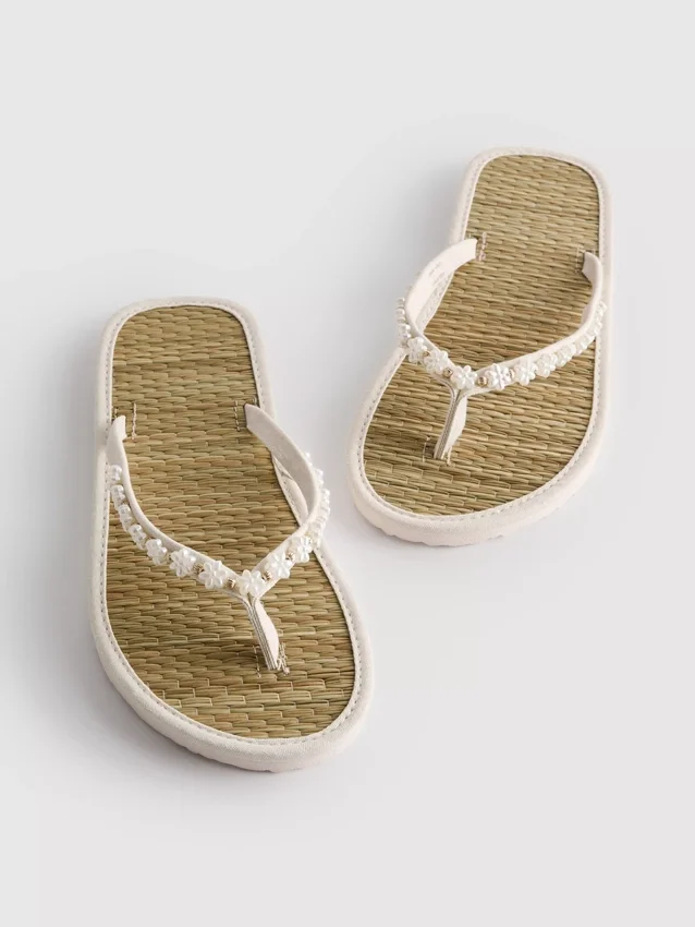 Flip-flops med sjøgress-effekt