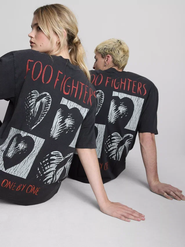 Foo Fighters-T-skjorte med grafisk trykk