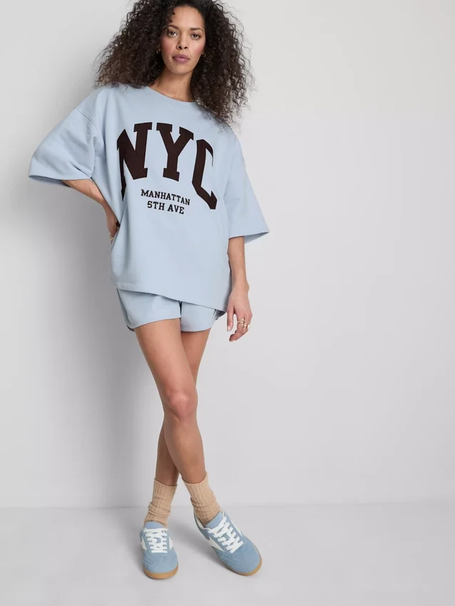 Gensere med drop-ermer i bomullsrik NYC-stil
