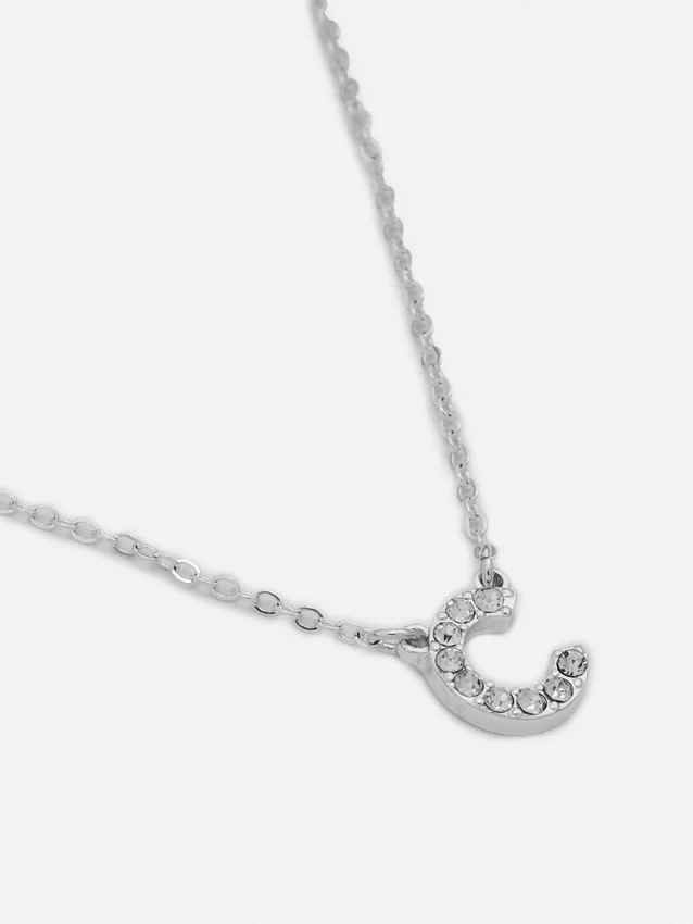 Halskjede med initialer i rhinestone