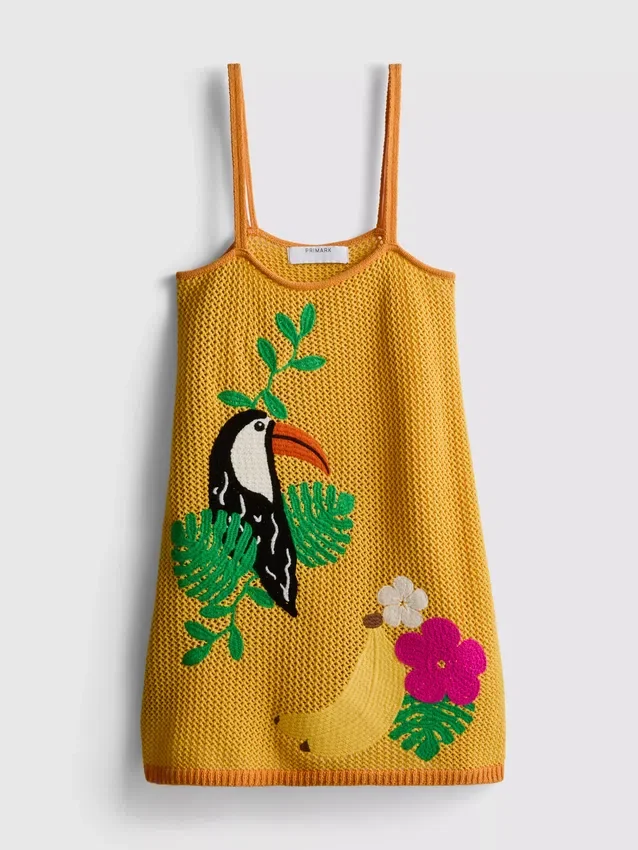 Heklet, brodert strandminikjole