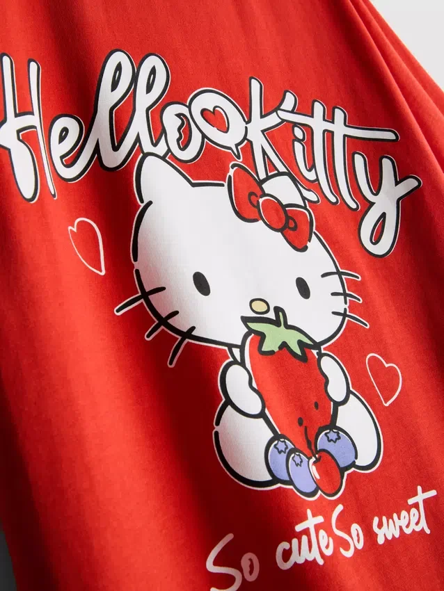 Hello Kitty bomulls-T-skjorte i avslappet stil med jordbærmotiv