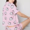 Hello Kitty-pysjamaser med korte bukser i boyfriend-stil