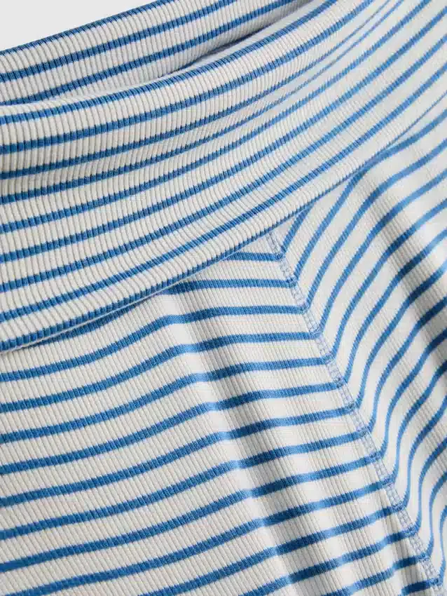 Herlige, ribbestrikkede pysjamasbukser med striper til avslapning