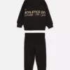 Hettegenser- og joggebuksesett fra Athletics-kolleksjonen