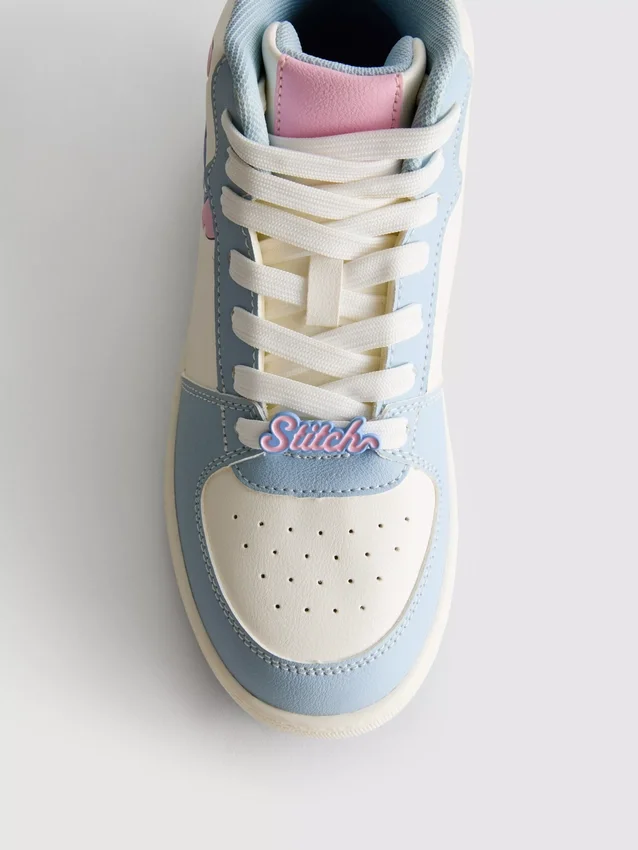 Høye Disney’s Stitch-sneakers