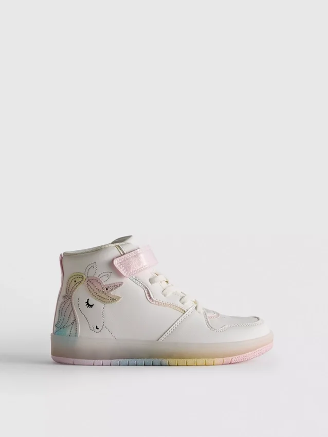 Høye sneakers med lysende enhjørning