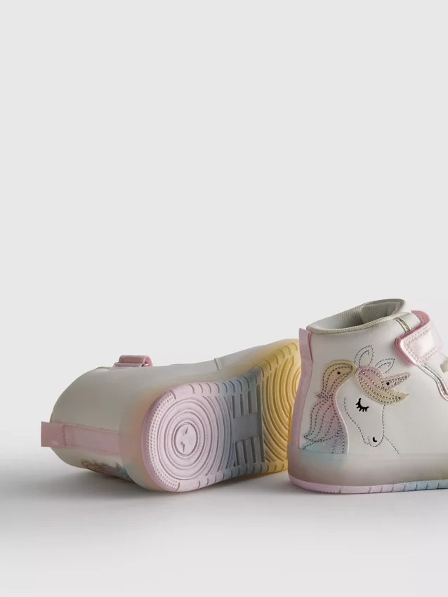 Høye sneakers med lysende enhjørning