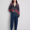 Jeans i bomullsdenim med høy midje og smalere ben