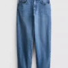 Jeans i bomullsdenim med høy midje og smalere ben