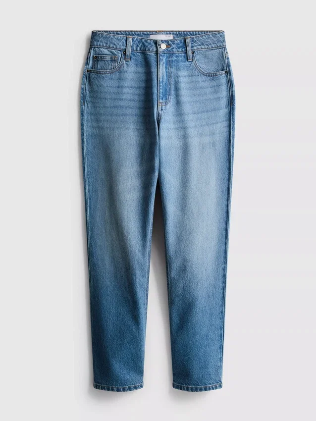 Jeans i bomullsdenim med middels høy midje og rette ben