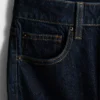 Jeans i bomullsdenim med middels høy midje og rette ben