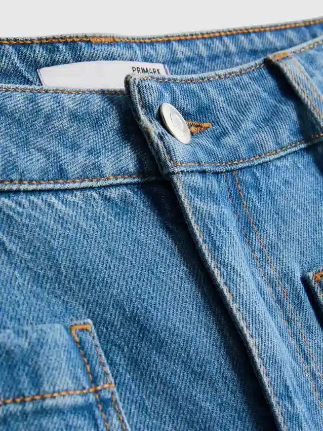 Jeans med brede ben og lommer foran
