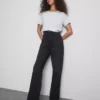 Jeans med høy midje og rette ben