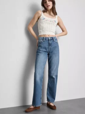 Jeans med høy midje og rette ben