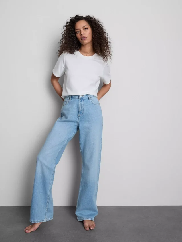 Jeans med høy midje og rette ben