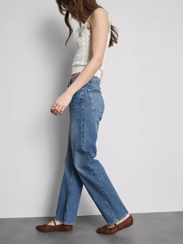Jeans med høy midje og rette ben