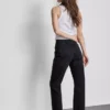 Jeans med høy midje og rette ben