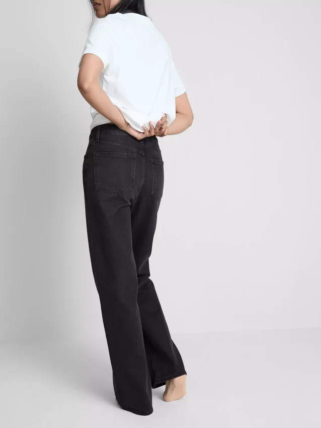 Jeans med høy midje og rette ben
