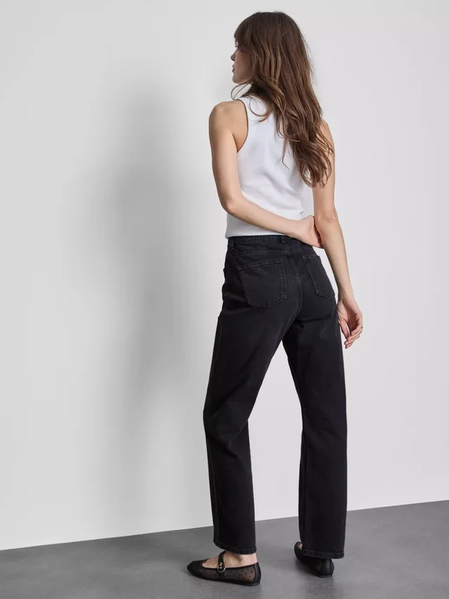 Jeans med høy midje og rette ben