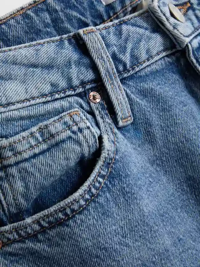 Jeans med høy midje og rette ben