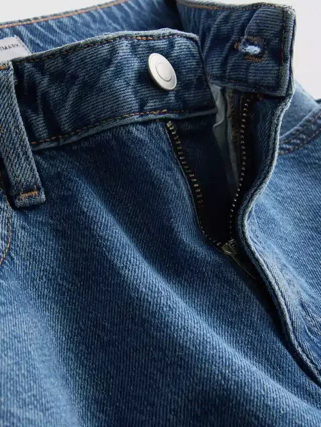 Jeans med høy midje og rette ben