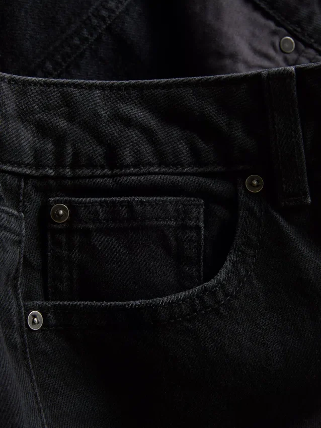 Jeans med høy midje og rette ben