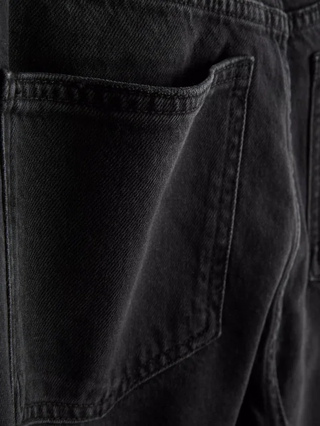 Jeans med høy midje og rette ben