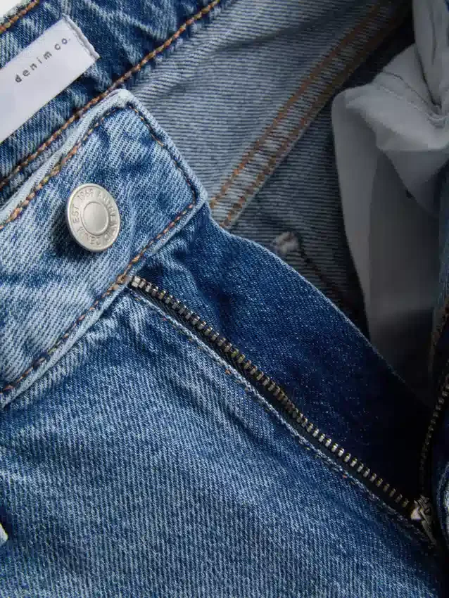 Jeans med høy midje og rette ben