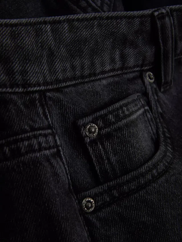 Jeans med høy midje og rette ben