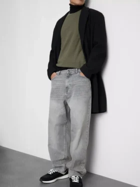 Jeans med middels høy midje og avslappet, rett ben