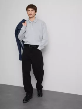 Jeans med middels høy midje og avslappet, rett ben
