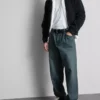 Jeans med middels høy midje og avslappet, rett ben