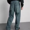 Jeans med middels høy midje og avslappet, rett ben