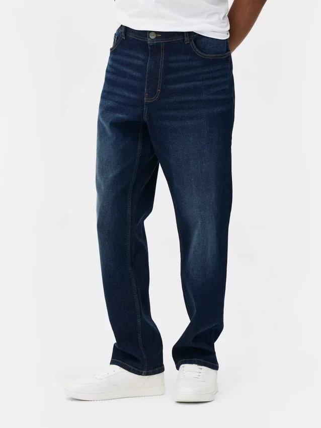 Jeans med middels høy midje og rette ben