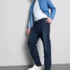 Jeans med middels høy midje og rette ben