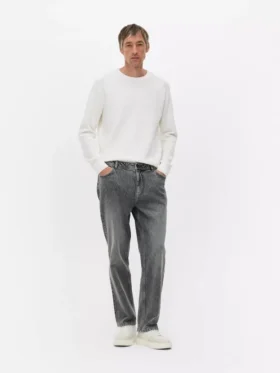 Jeans med middels høy midje og rette ben