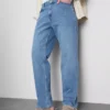 Jeans med middels høy midje og rette ben