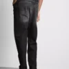 Jeans med middels høy midje og rette ben