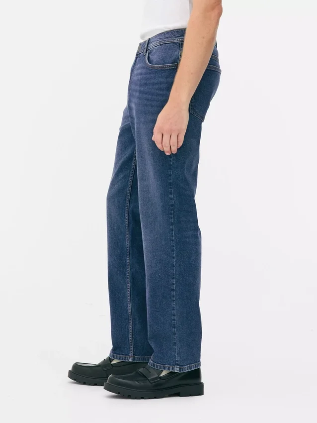 Jeans med middels høy midje og rette ben