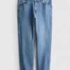 Jeans med middels høy midje og rette ben