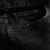 Jeans med middels høy midje og rette ben